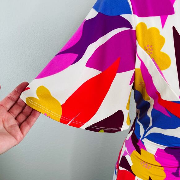 Donna Morgan White Multi Floral Ruched Short Sleeve Mini Dress 8/Medium NWOT - Picture 11 of 16